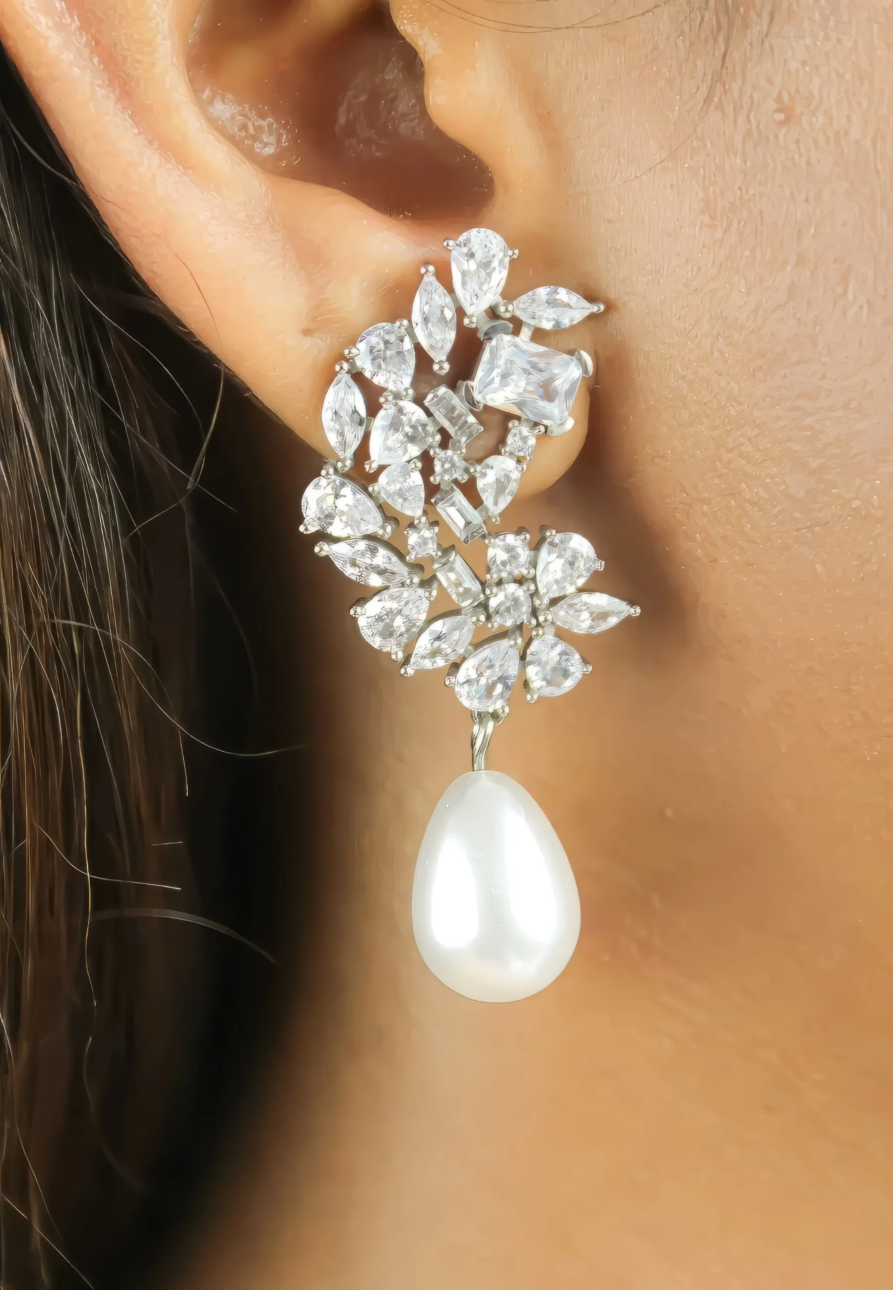 Silver Frosty Pearl Earrings