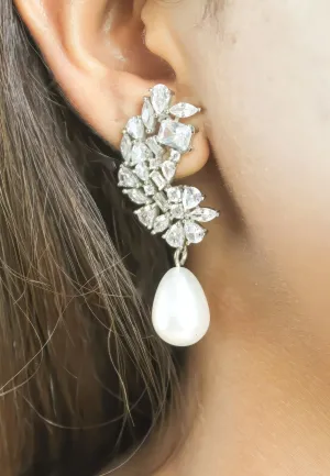 Silver Frosty Pearl Earrings
